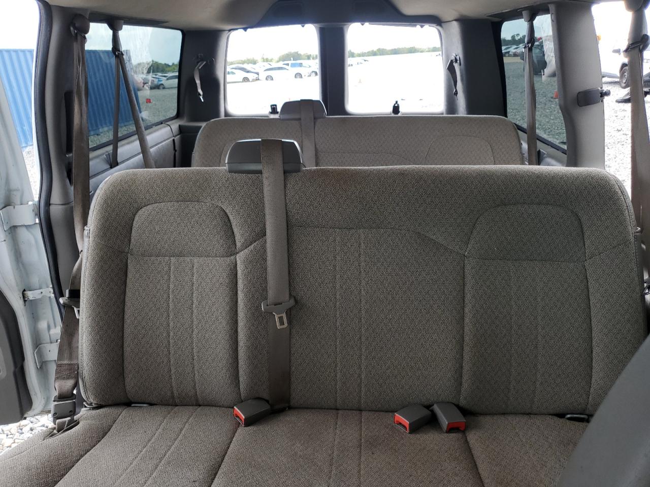 CHEVROLET EXPRESS LT