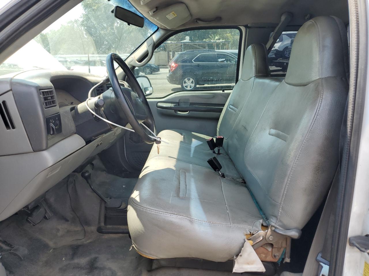 Lot #3308388318 2002 FORD F350 SRW S