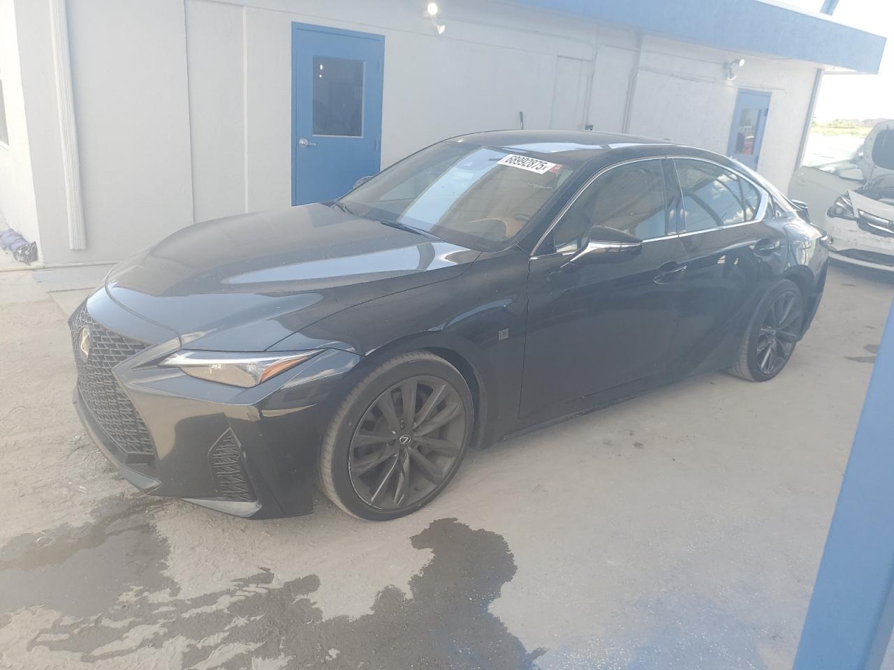 LEXUS IS 350 F SPORT DESIGN