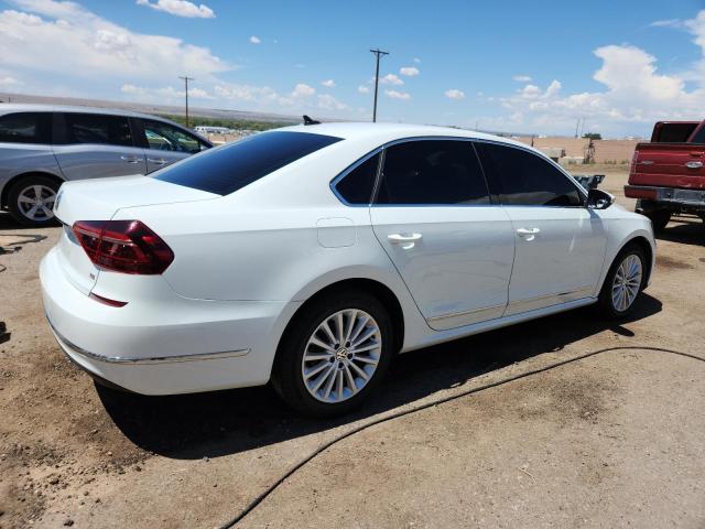 2017 VOLKSWAGEN PASSAT SE 1VWBT7A33HC077387