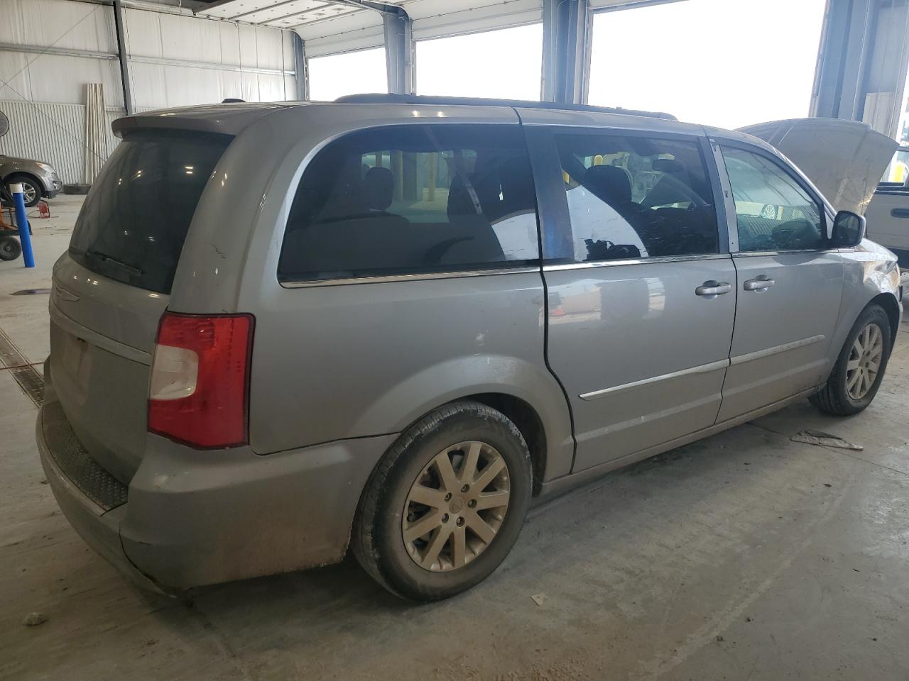 CHRYSLER TOWN & COUNTRY TOURING