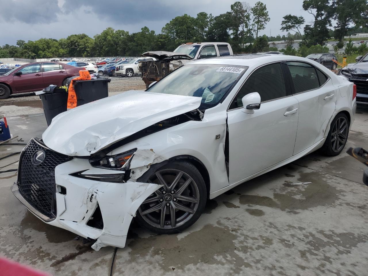 LEXUS IS 200T
