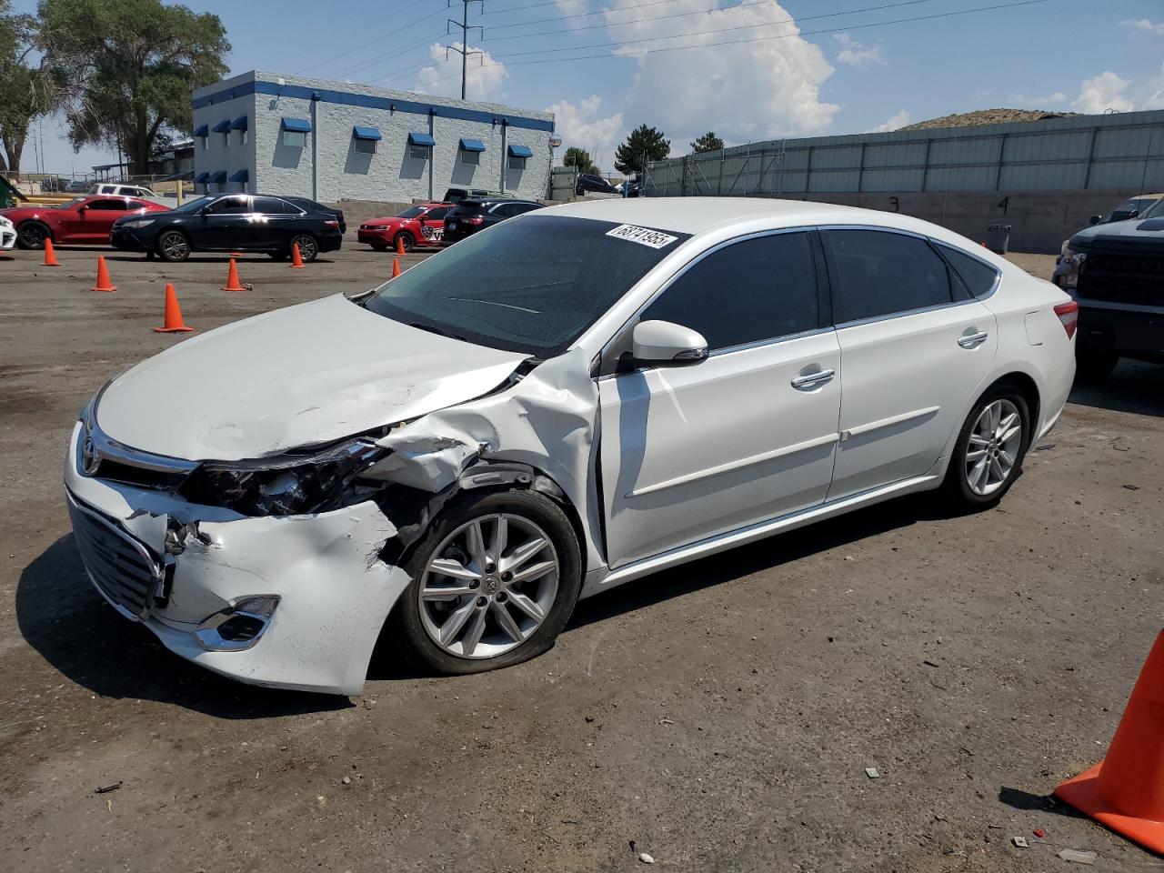TOYOTA AVALON XLE