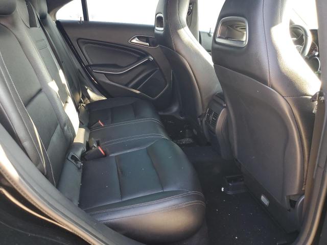 2017 MERCEDES-BENZ CLA 250 WDDSJ4EB2HN423027