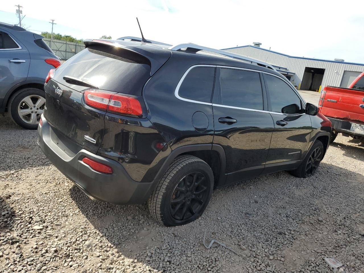 Lot #3301603711 2015 JEP CHEROKEE LATITUDE