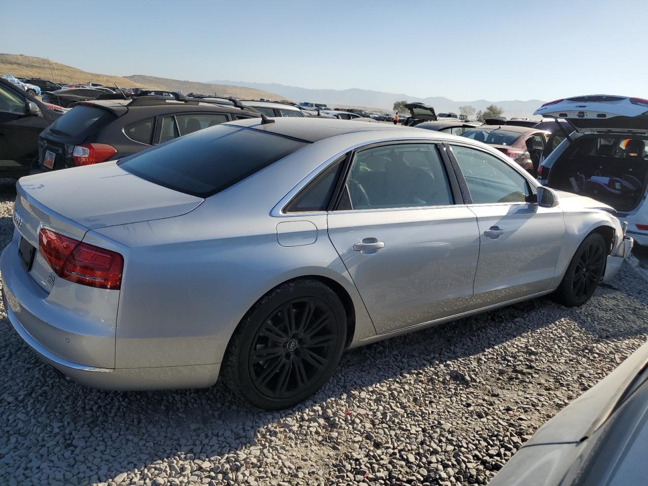AUDI A8 L QUATTRO