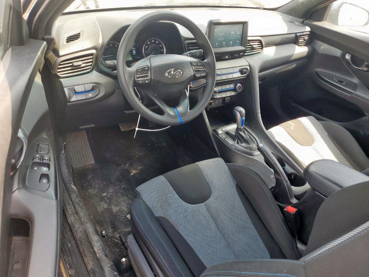 HYUNDAI VELOSTER BASE