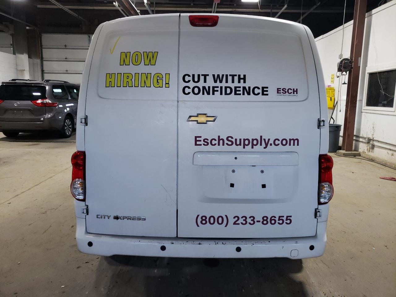 CHEVROLET EXPRESS LT