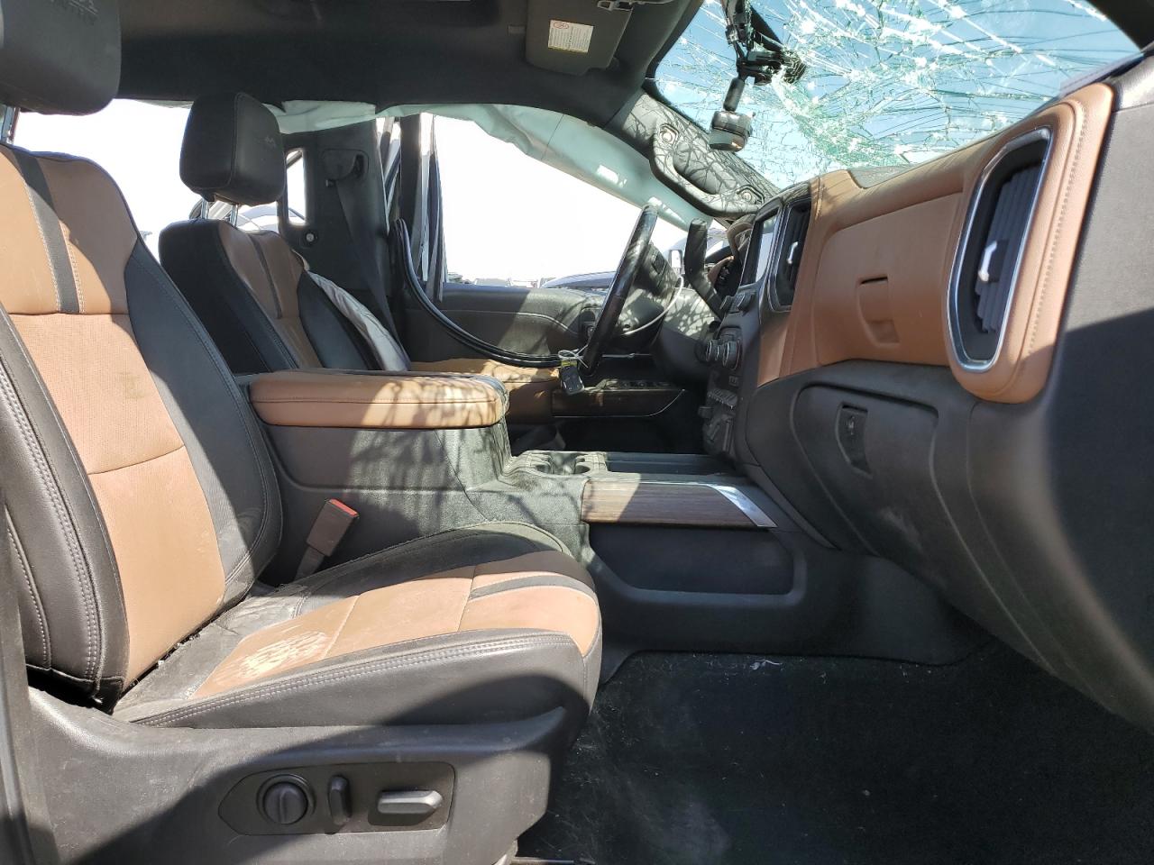 CHEVROLET SILVERADO K3500 HIGH COUNTRY