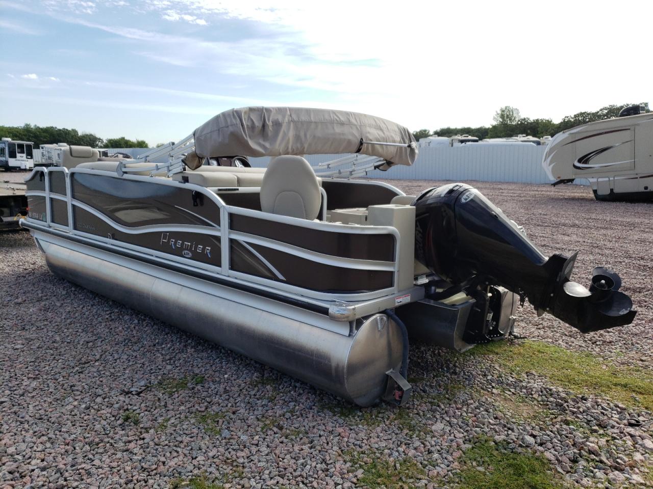 Lot #3227244902 2016 PREMIER 220 CASTAWAY