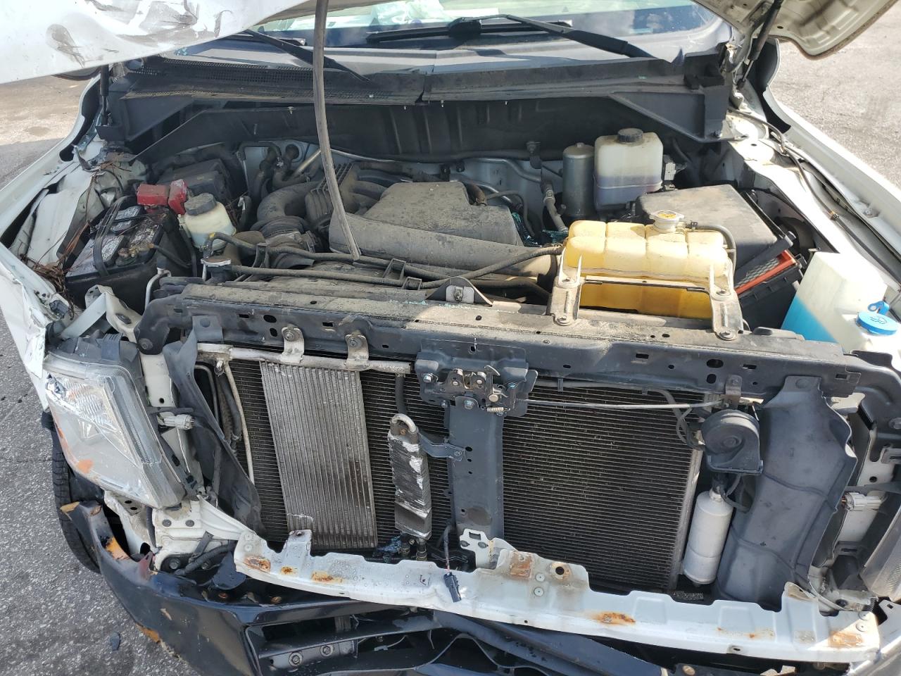 NISSAN NV2500 2500 S