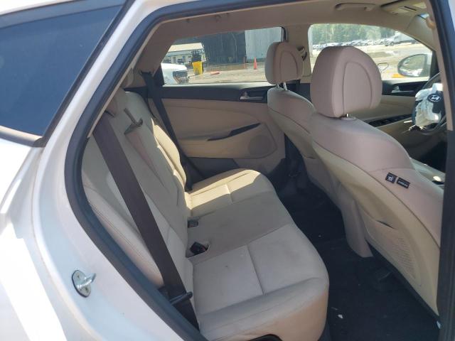 2018 HYUNDAI TUCSON SE KM8J23A41JU684645