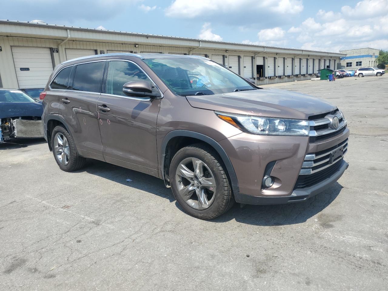 TOYOTA HIGHLANDER LIMITED