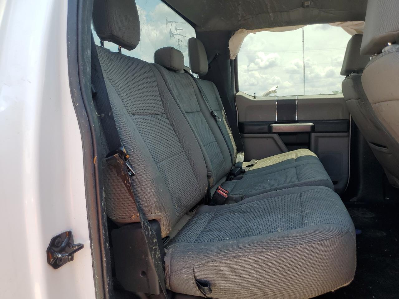 FORD F-250 SUPER DUTY