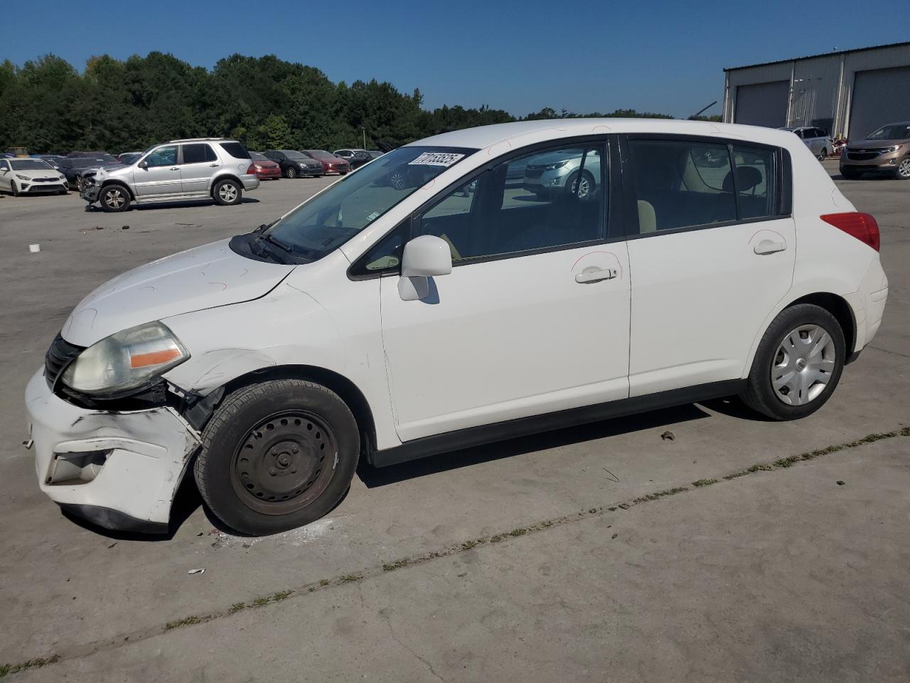 NISSAN VERSA S