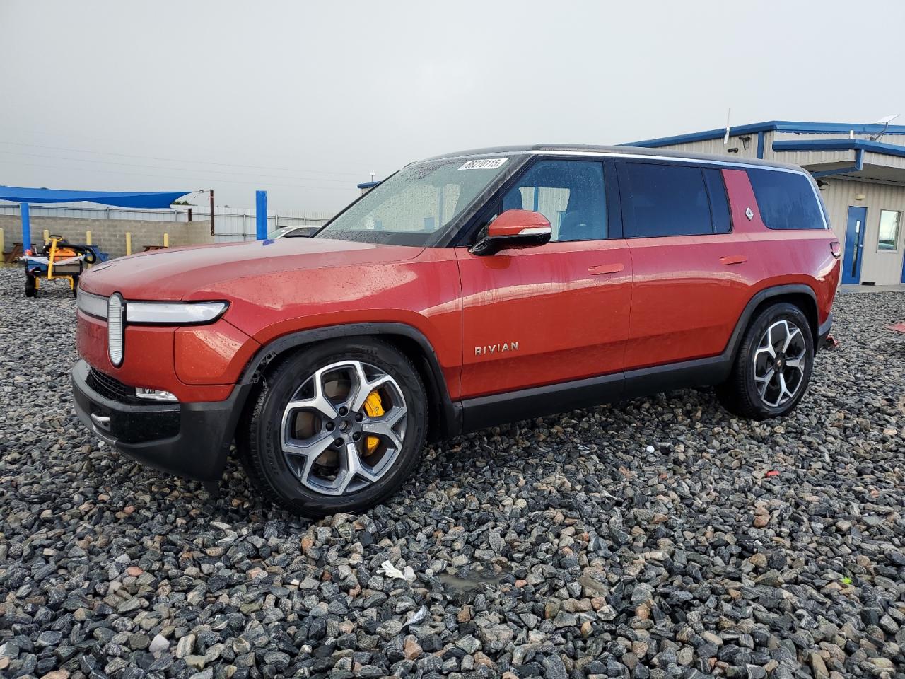 RIVIAN R1S ADVENTURE
