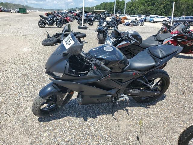 2023 YAMAHA YZFR3 A MH3RH18Y6PK009527