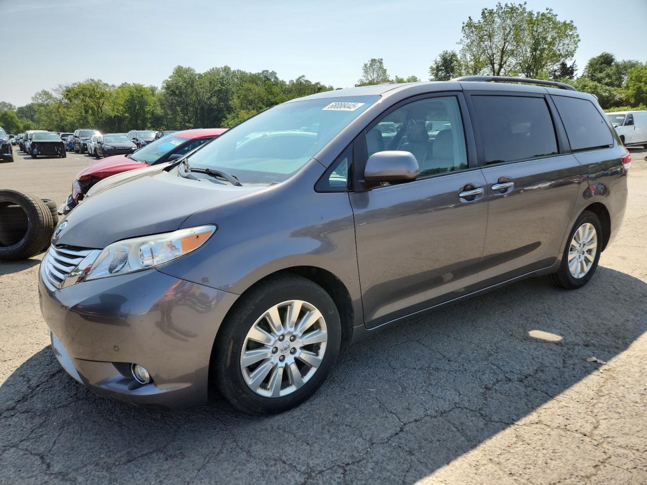 TOYOTA SIENNA XLE