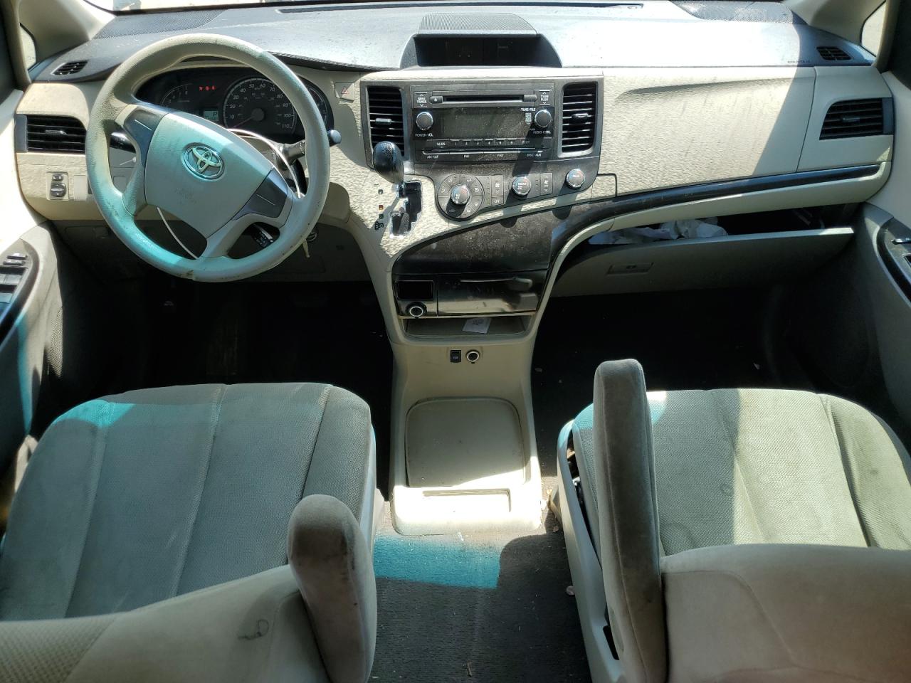 TOYOTA SIENNA