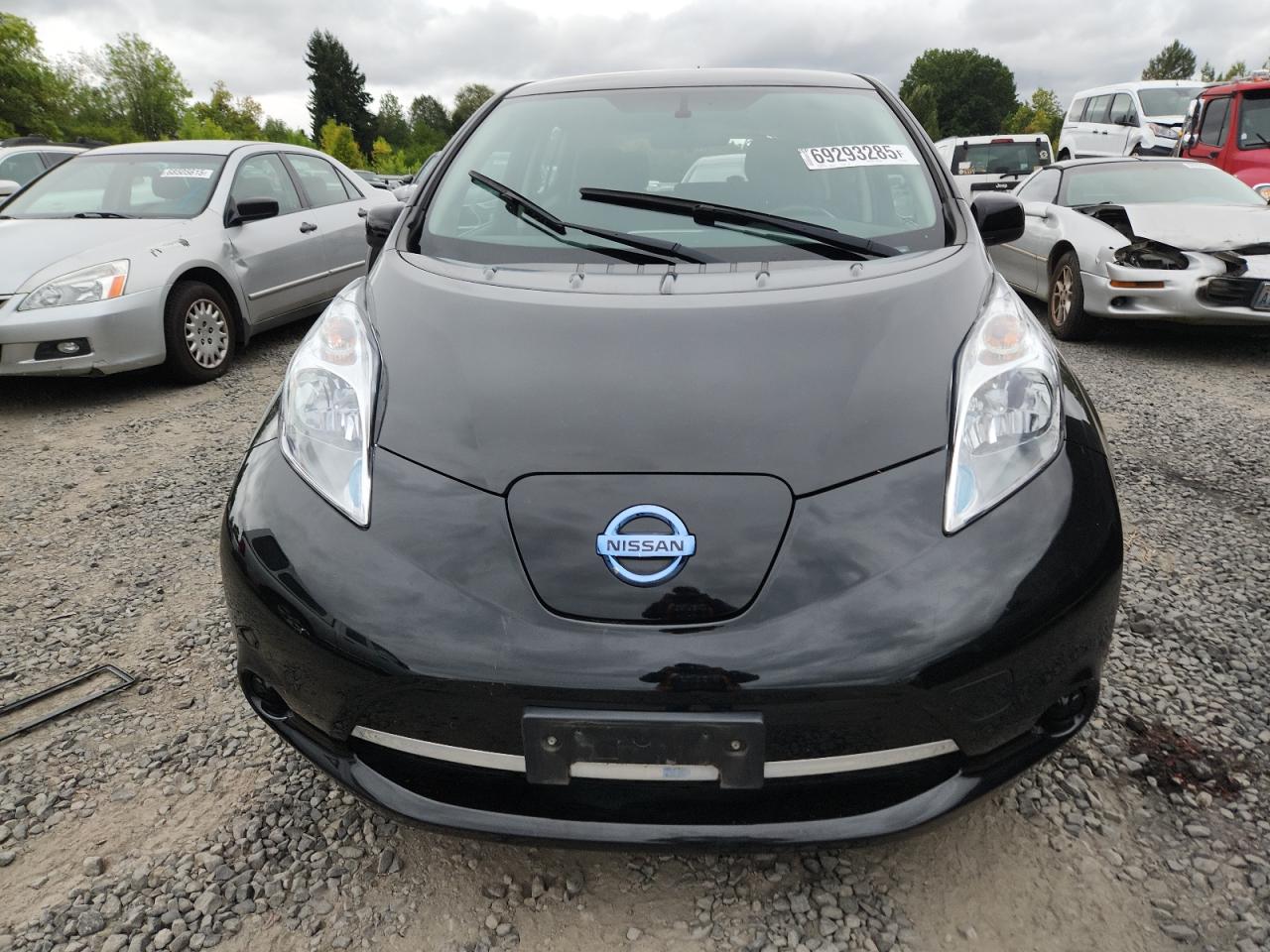 NISSAN LEAF S