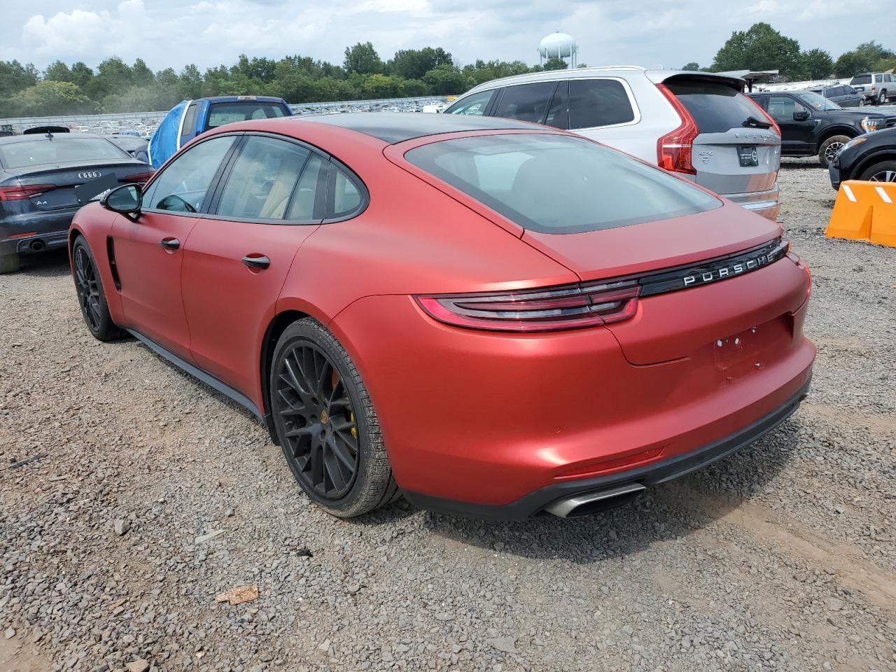 PORSCHE PANAMERA 4