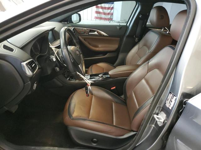 2017 INFINITI QX30 BASE SJKCH5CR3HA025653