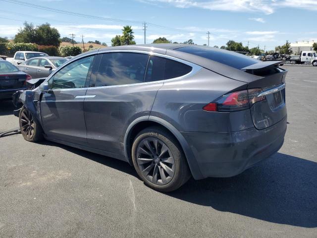 2018 TESLA MODEL X 5YJXCBE21JF136877