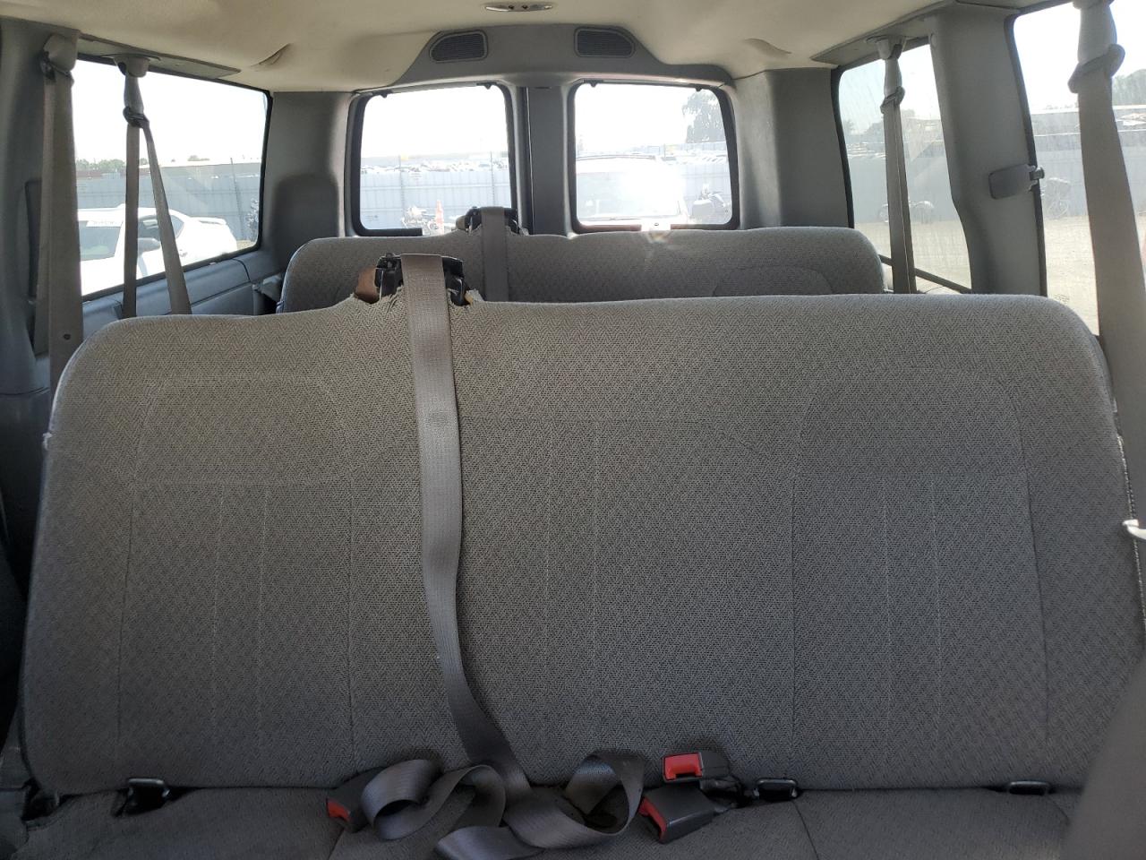 CHEVROLET EXPRESS LT