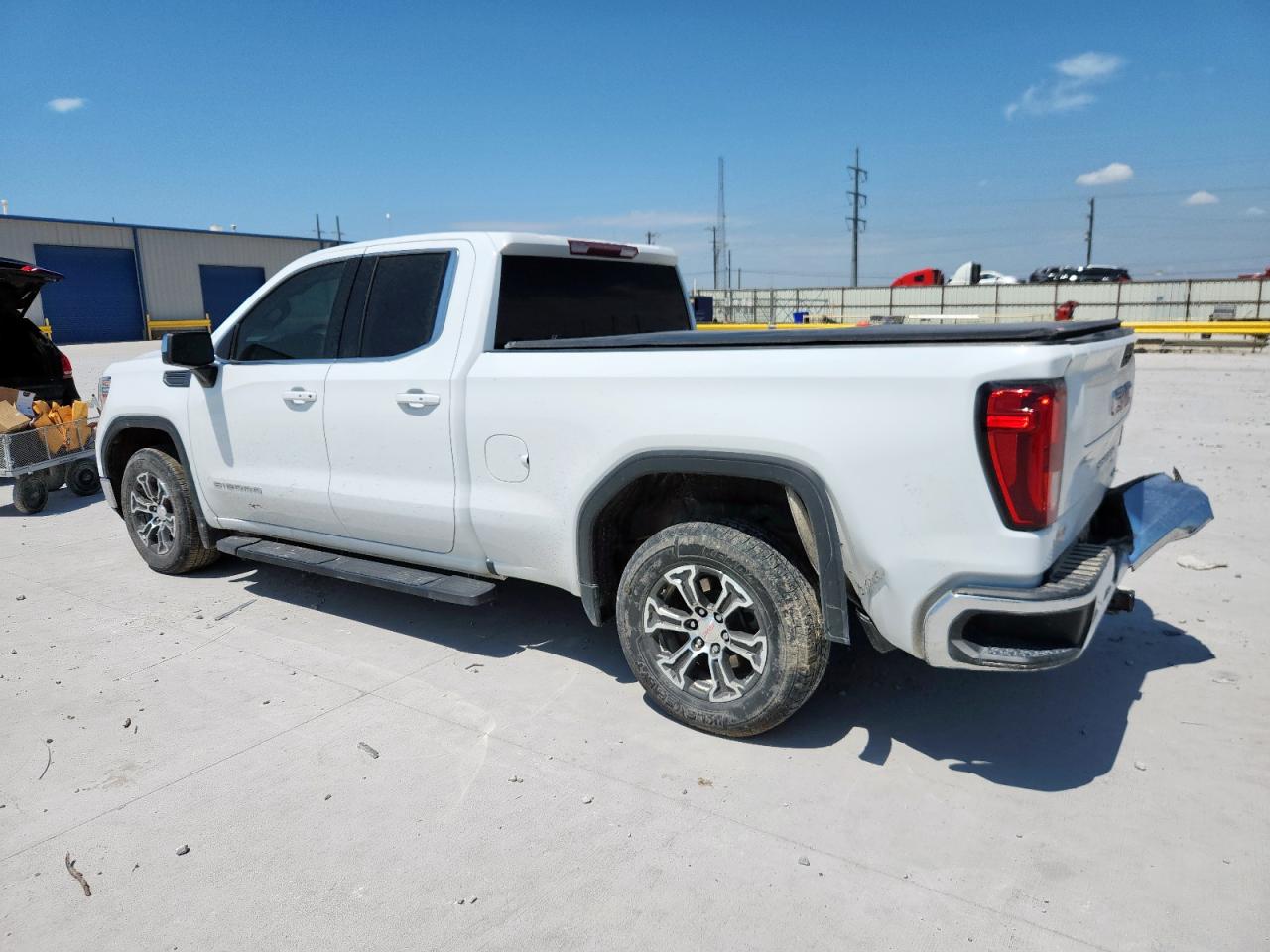 GMC SIERRA C1500 SLE