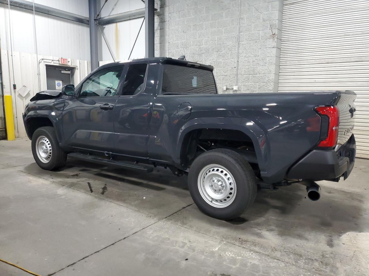 TOYOTA TACOMA XTRACAB