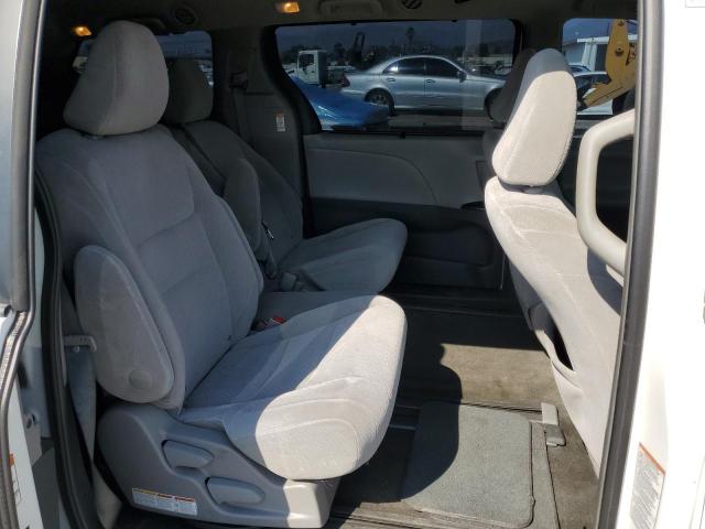 2015 TOYOTA SIENNA LE - 5TDKK3DC2FS583198