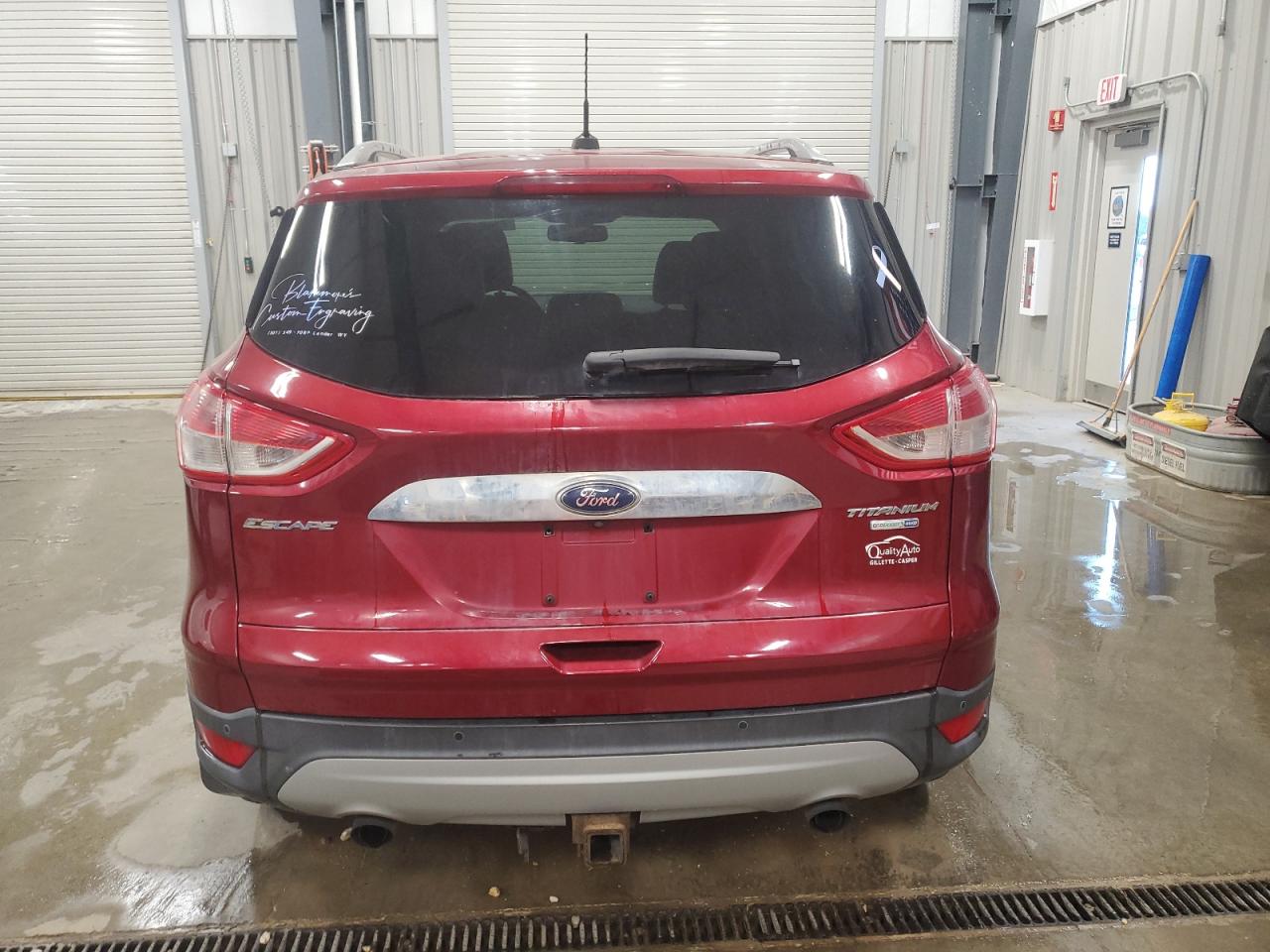 FORD ESCAPE TITANIUM
