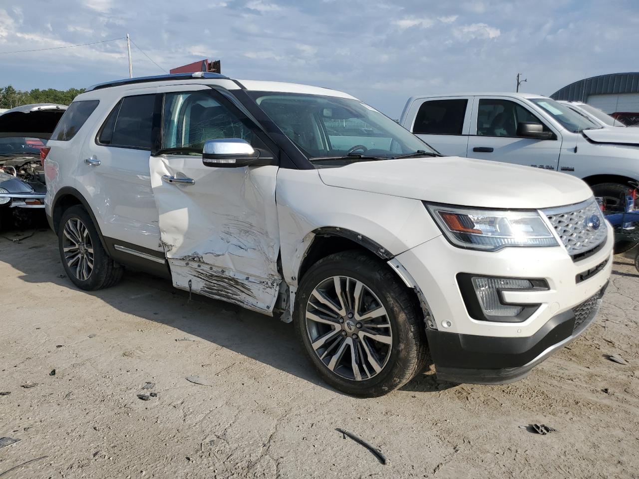 FORD EXPLORER PLATINUM