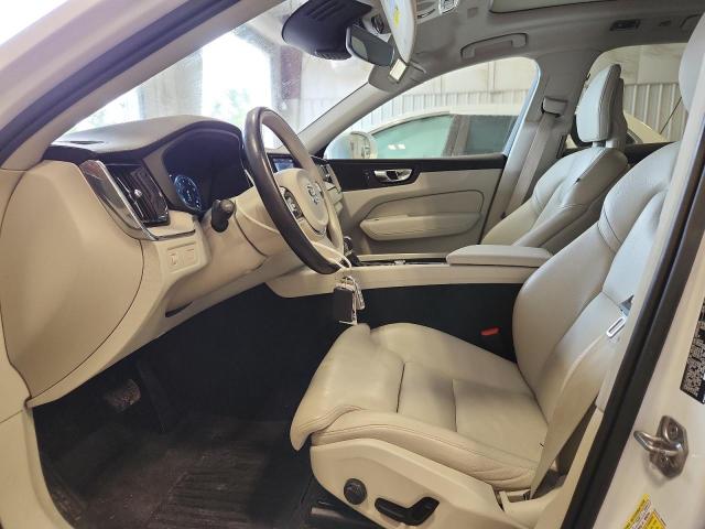 2018 VOLVO XC60 T5 IN YV4102RL8J1022303