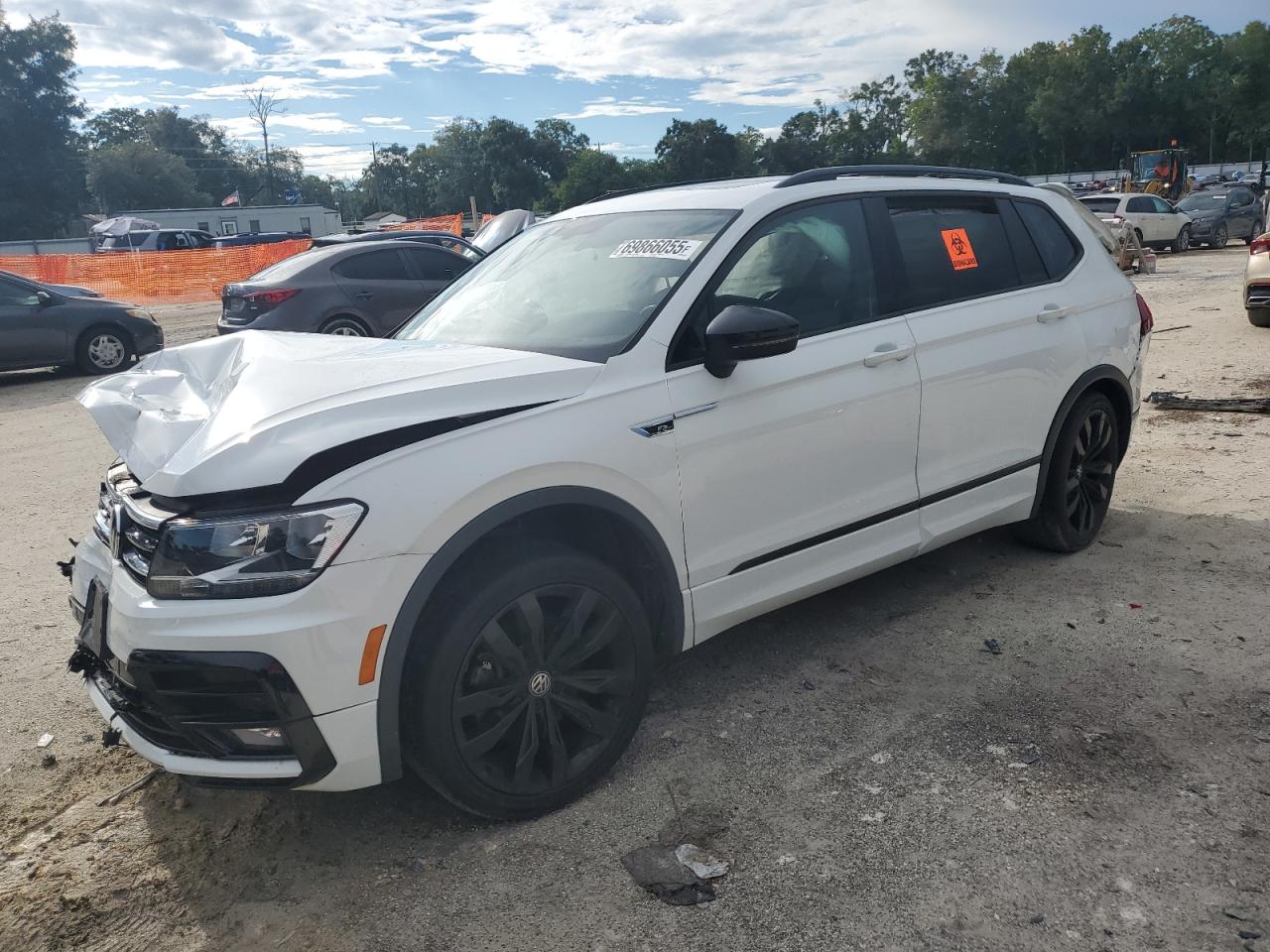 VOLKSWAGEN TIGUAN SE