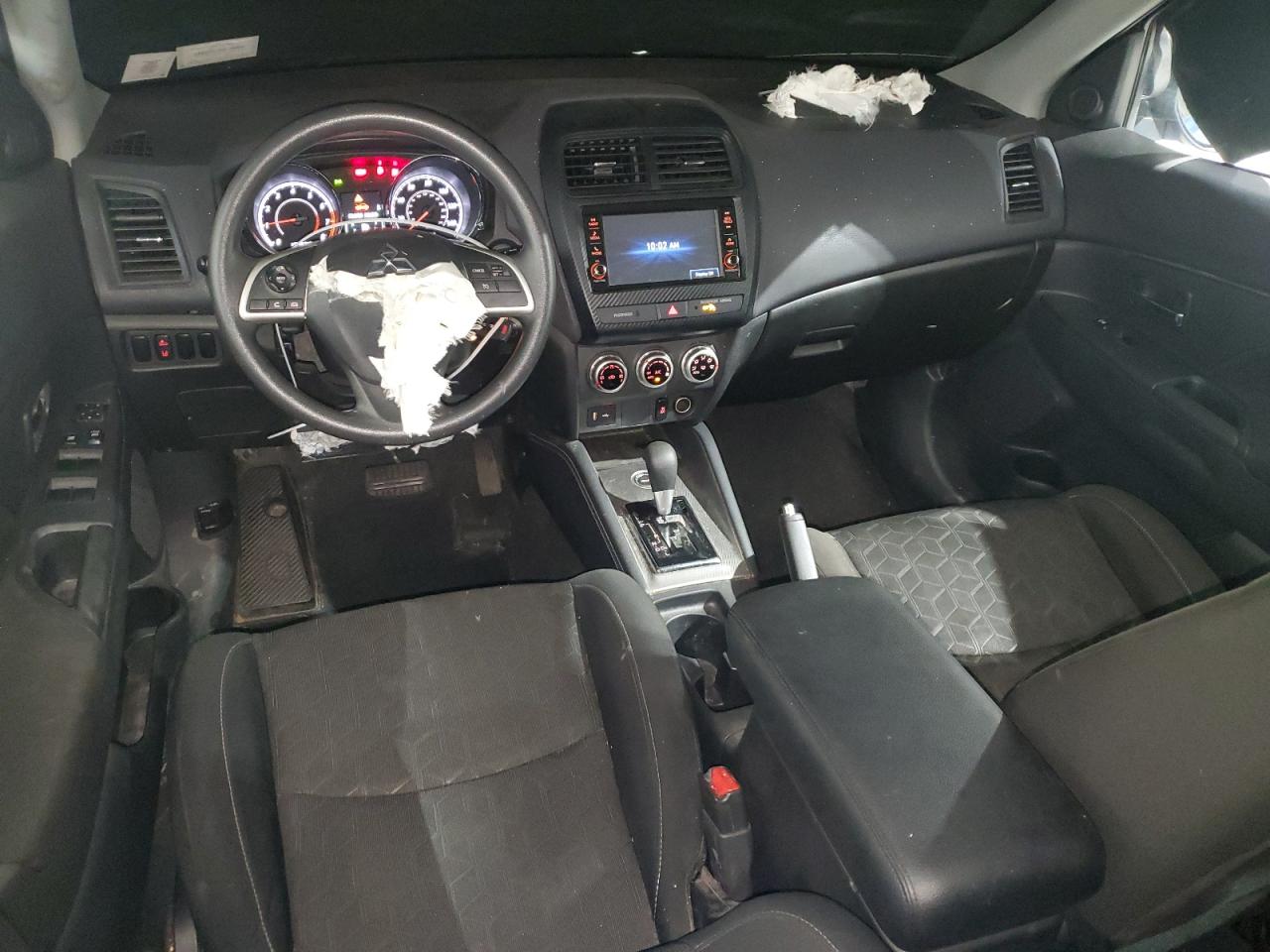 MITSUBISHI OUTLANDER ES