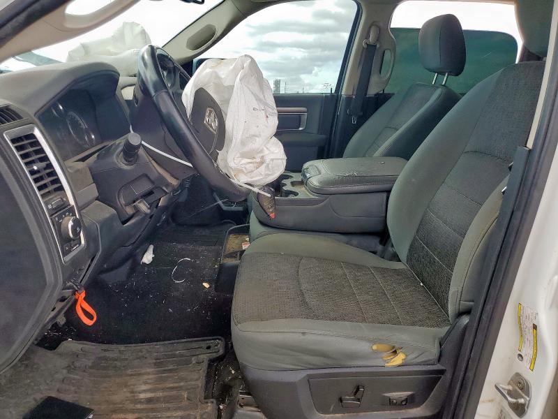 2015 RAM 1500 SLT 3C6RR7LT9FG597141