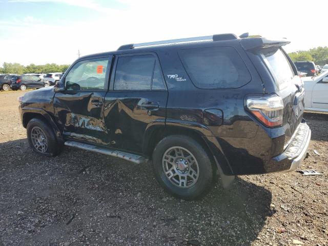 2018 TOYOTA 4RUNNER SR JTEBU5JR3J5550302