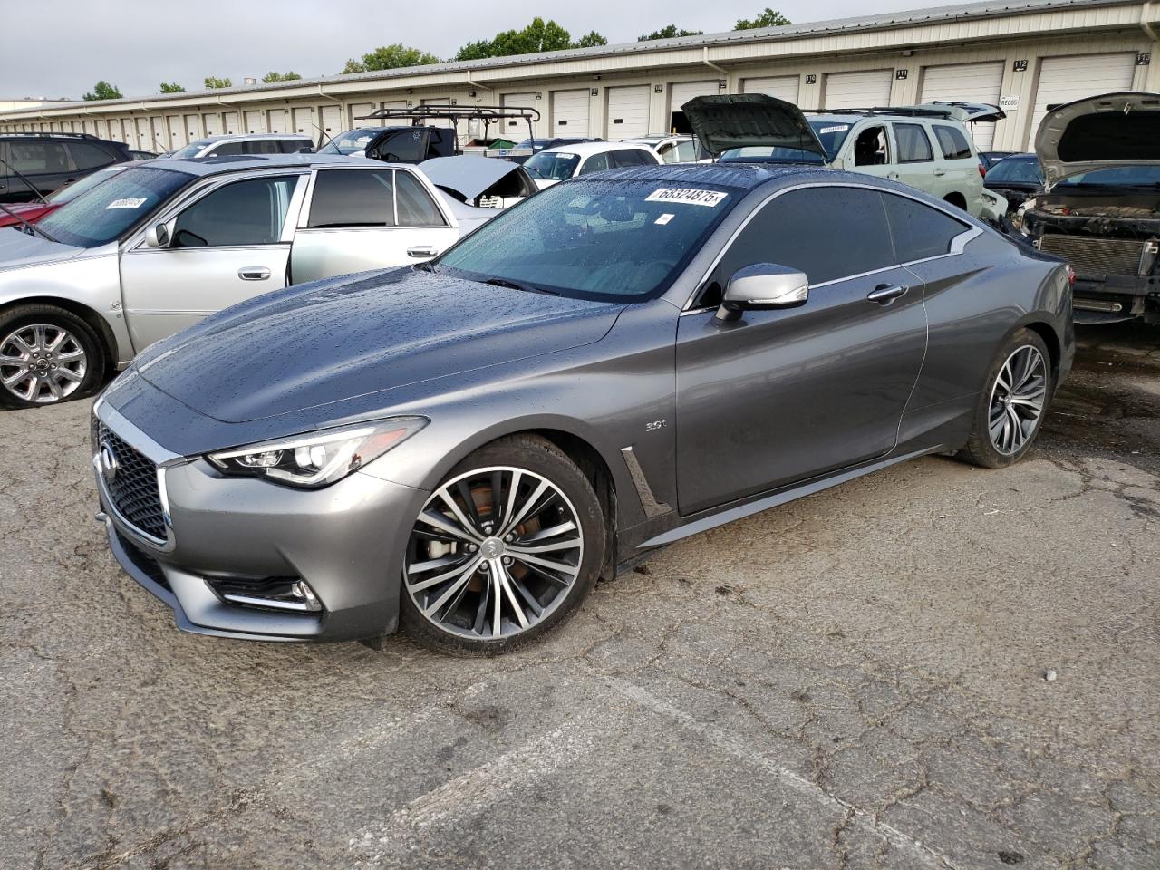 INFINITI Q60 LUXE 300