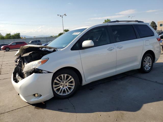 2017 TOYOTA SIENNA XLE - 5TDYZ3DC8HS796505