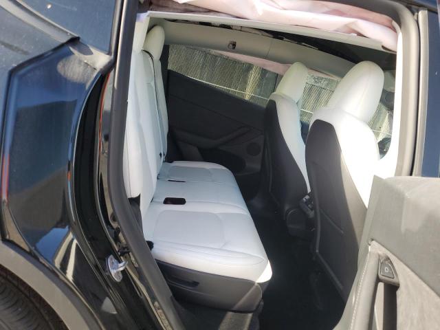 2024 TESLA MODEL Y 7SAYGAEE4RF182134