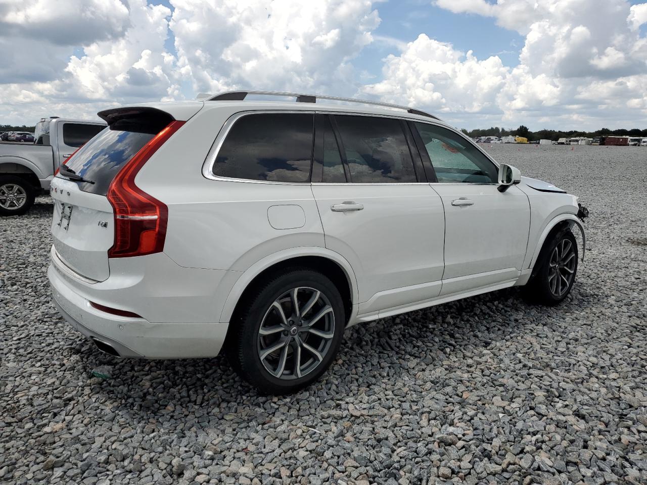 VOLVO XC90 T6