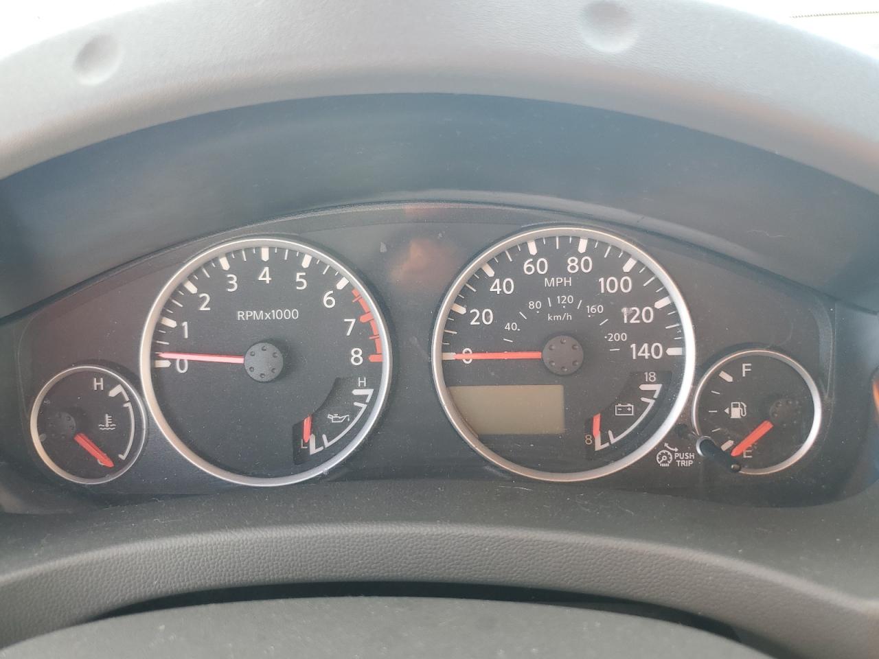 NISSAN FRONTIER CREW CAB SE