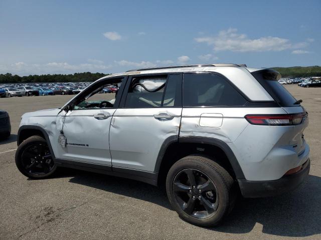 2024 JEEP GRAND CHEROKEE LAREDO 1C4RJHAG6R8605590
