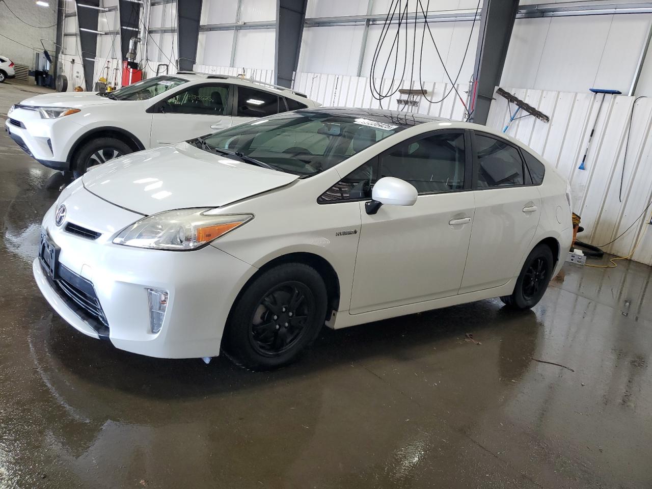 Lot #3273925857 2014 TOYOTA PRIUS