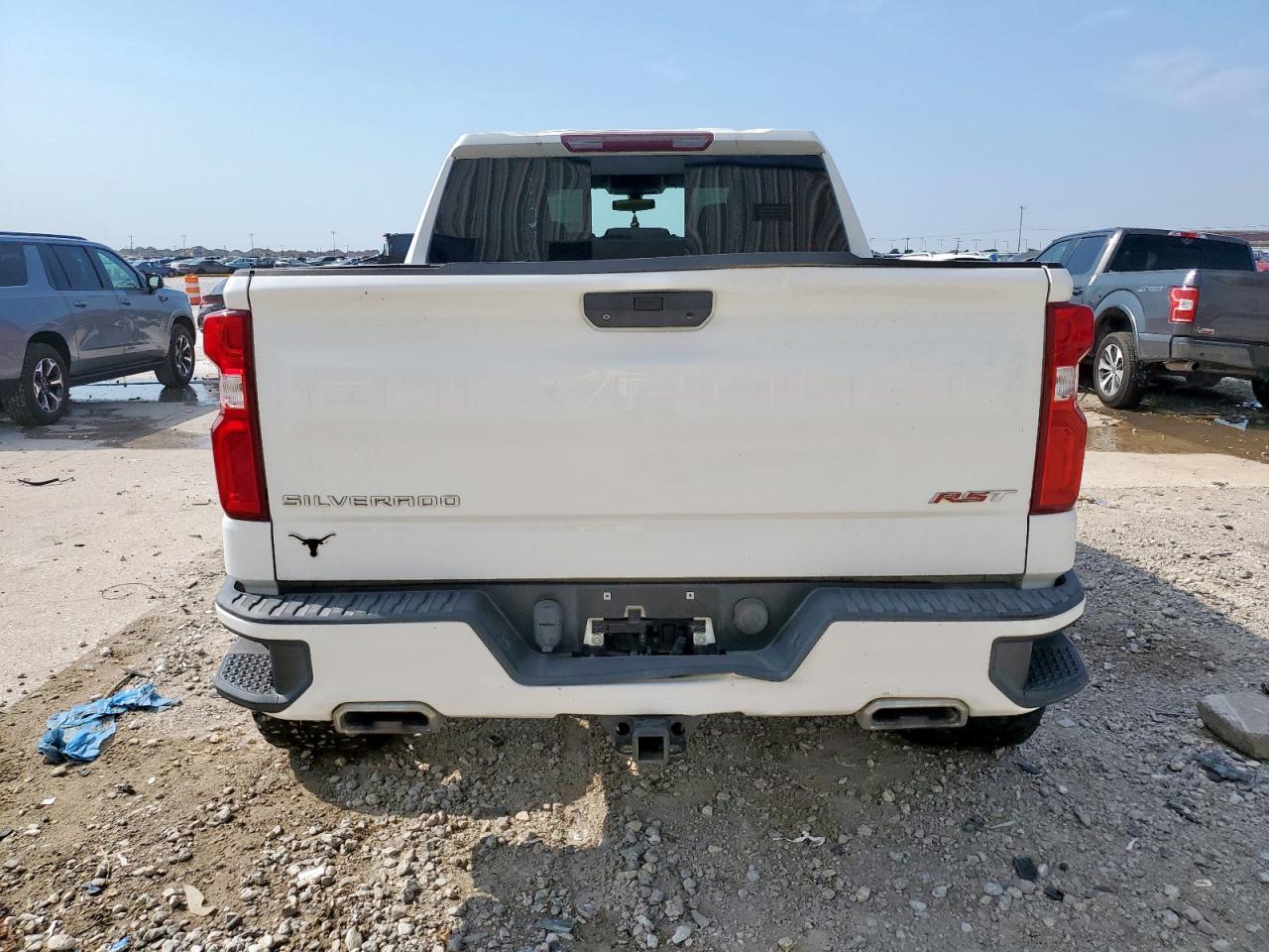CHEVROLET SILVERADO K1500 RST