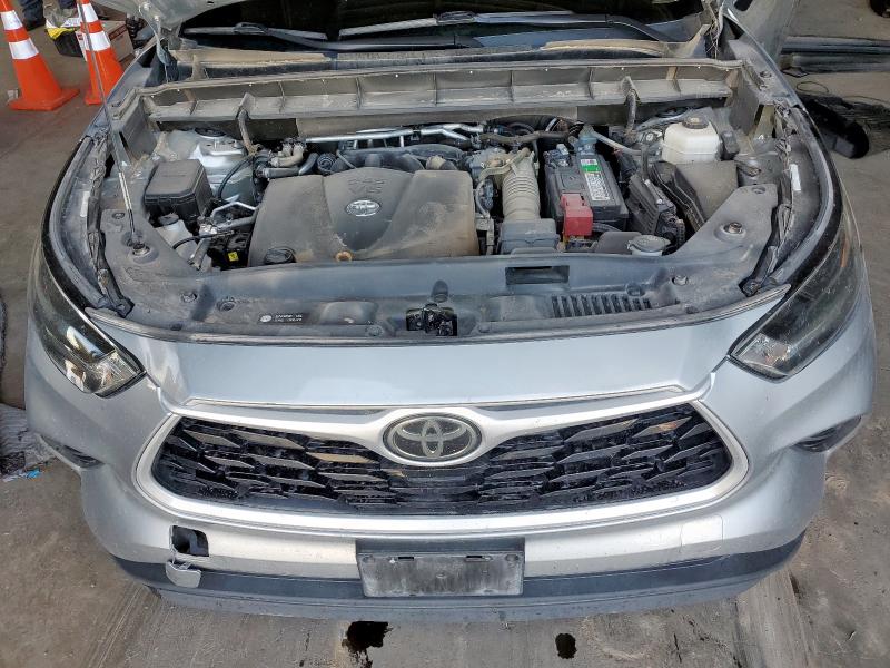 2021 TOYOTA HIGHLANDER XLE 5TDGZRAH6MS516749
