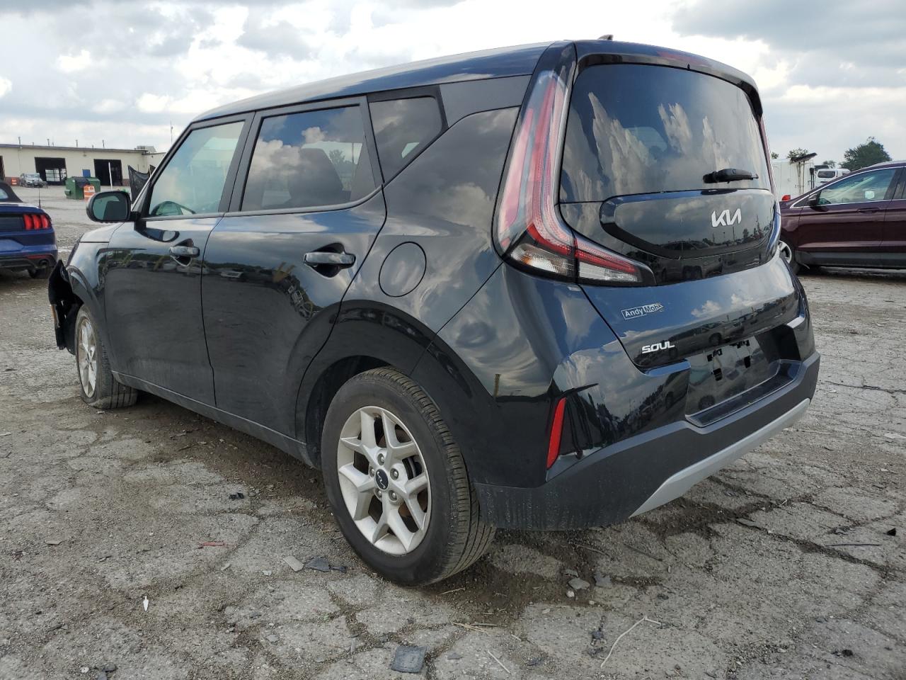 KIA SOUL LX
