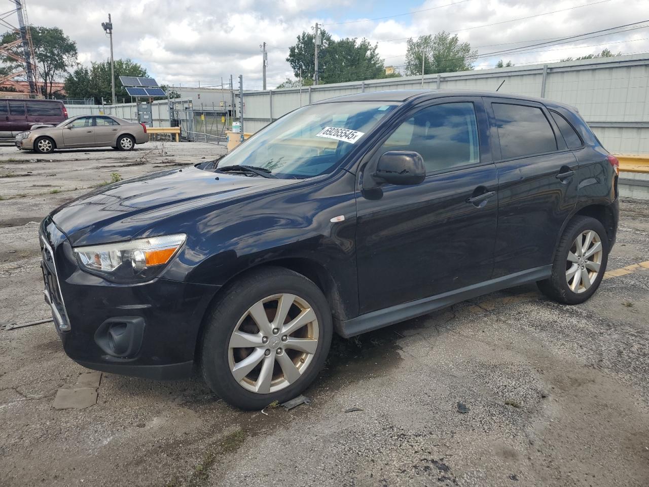 MITSUBISHI OUTLANDER ES
