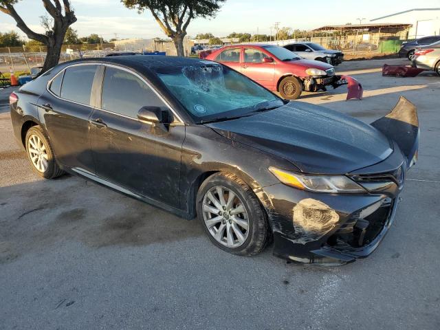 2018 TOYOTA CAMRY L 4T1B11HK2JU091344